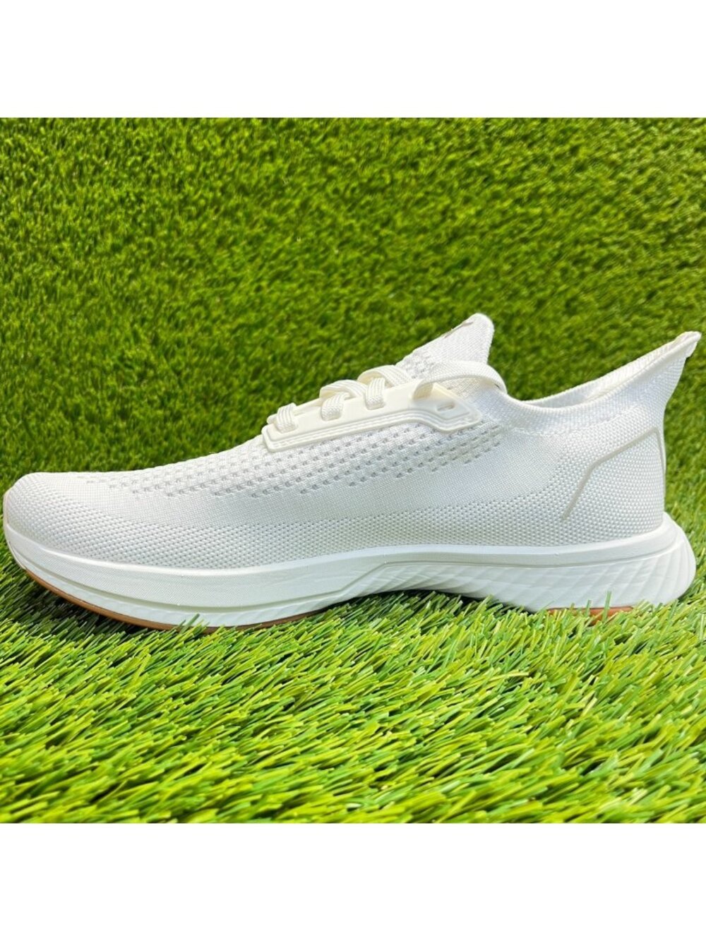 Flux Adapt Runner White Gum Womens Size 8 Running Casual Walking Knit Shoes - Picture 3 of 11